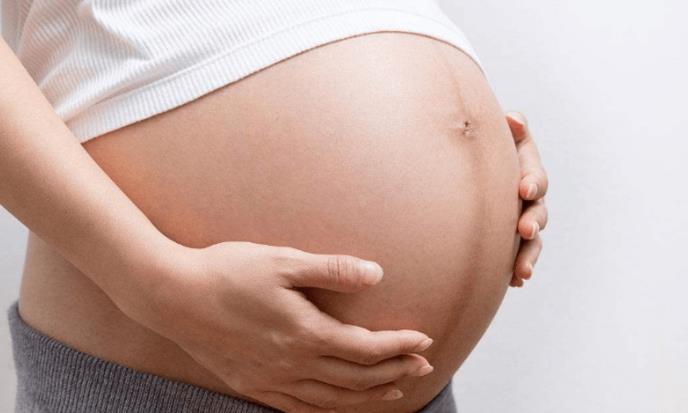 怀孕肚子上没有黑线的老人说基本是女宝宝可信吗？