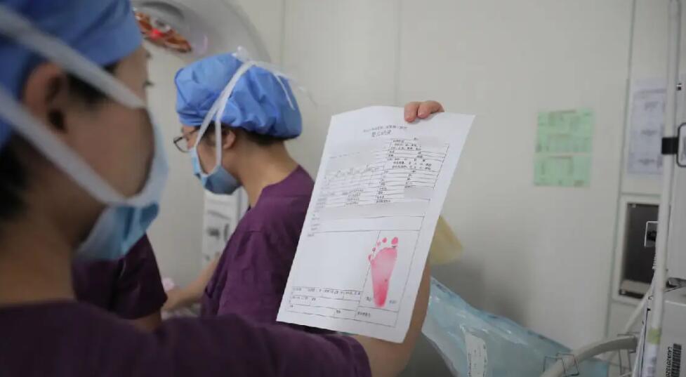 新疆三代试管婴儿医院排名哪家强？新疆做试管去哪做？