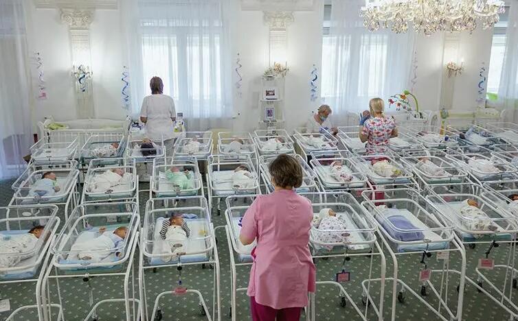 乌克兰代怀生子需要多少钱？十五万够吗？