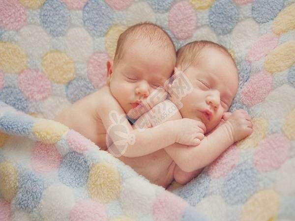 做试管婴儿生双胞胎有风险吗