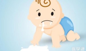 新生儿吃奶过量的症状分享，轻则吐奶重则窒息！